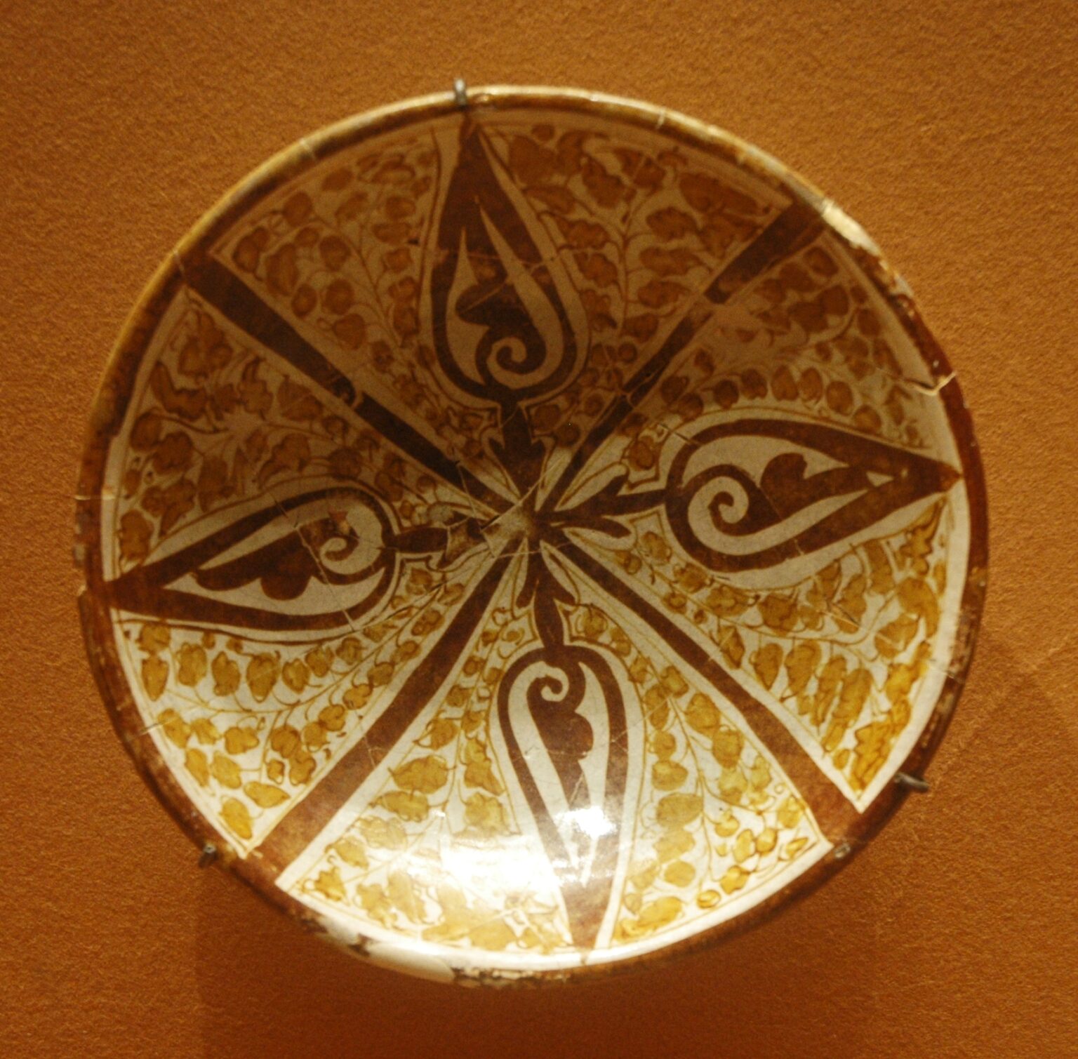 Cup_lustre_Louvre_OA8179