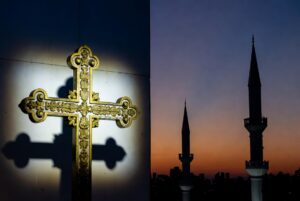 Entre Cruzes e Minaretes